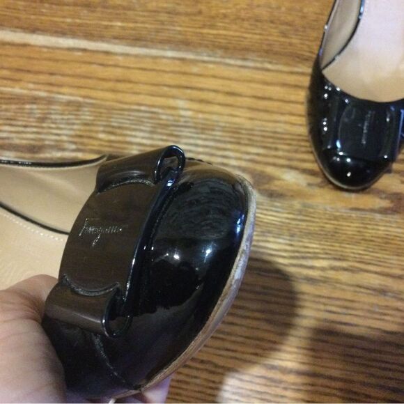 SALVATORE FERRAGAMO Black Patent Leather Pumps Closed Toe Block Heels - Picture 8 of 13